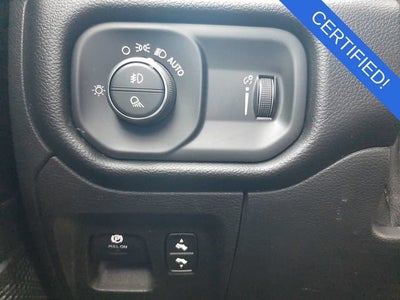 2021 RAM 1500 Big Horn Crew Cab 4x4 5'7" Box
