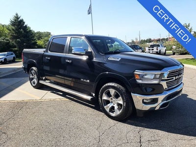 2020 RAM 1500 Laramie Crew Cab 4x4 5'7" Box