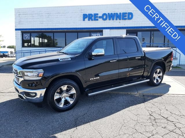 2020 RAM 1500 Laramie Crew Cab 4x4 5'7" Box