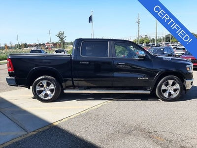 2020 RAM 1500 Laramie Crew Cab 4x4 5'7" Box