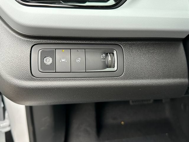 2027 Chevrolet Bolt RS - Photo 16