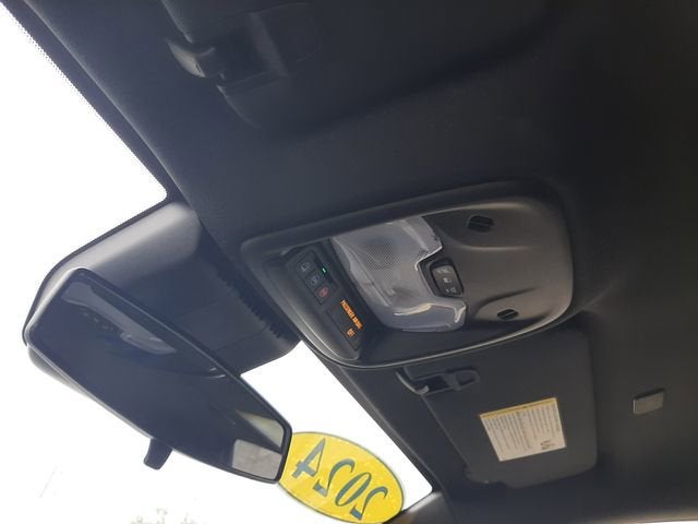 2024 Chevrolet Colorado WT