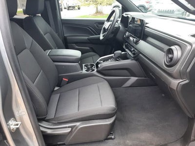 2024 Chevrolet Colorado WT