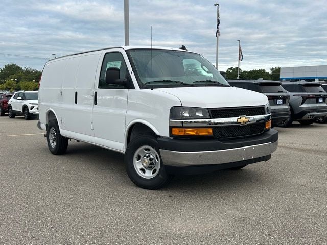2025 Chevrolet Express Cargo Work Van - Photo 30