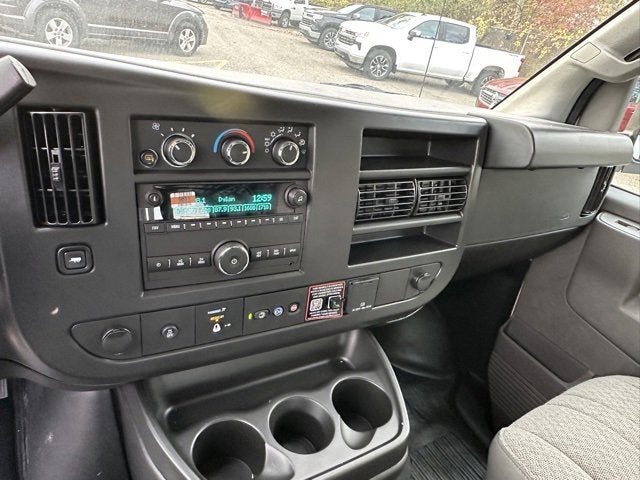 2025 Chevrolet Express Cargo 2500 WT