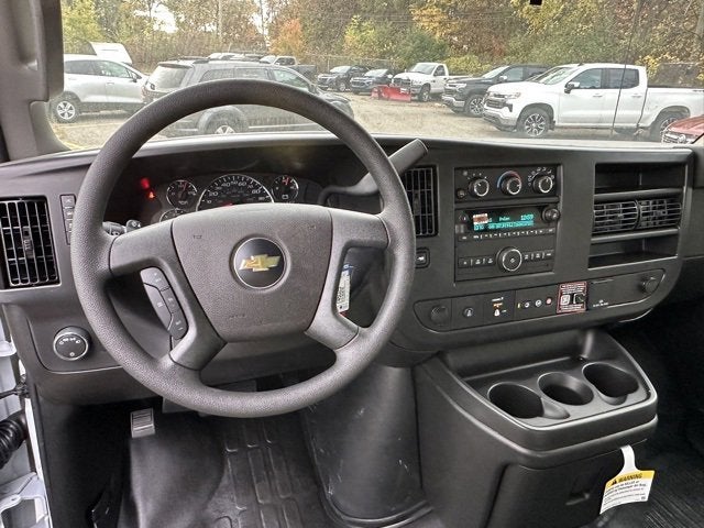 2025 Chevrolet Express Cargo 2500 WT