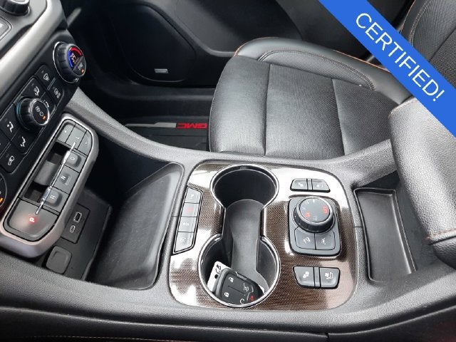 2021 GMC Acadia AT4