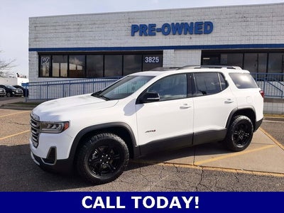 2023 GMC Acadia AT4