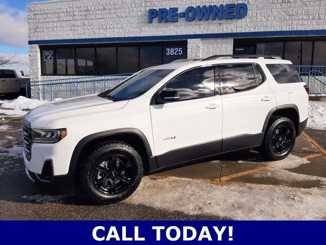 2023 GMC Acadia AT4