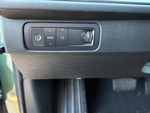 2027 Chevrolet Traverse LT - Photo 16