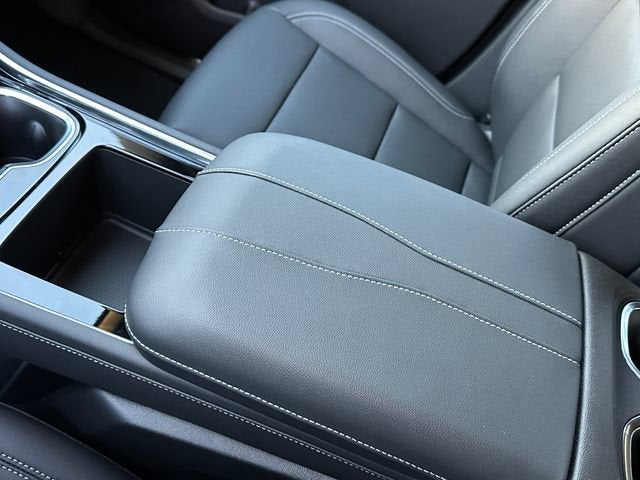 2027 Chevrolet Traverse LT - Photo 24