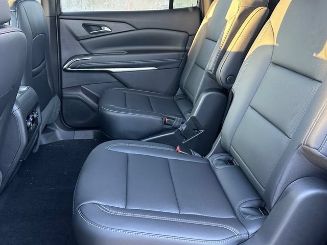 2027 Chevrolet Traverse LT - Photo 9