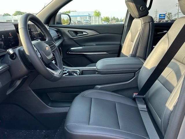 2026 Chevrolet Traverse LT - Photo 8