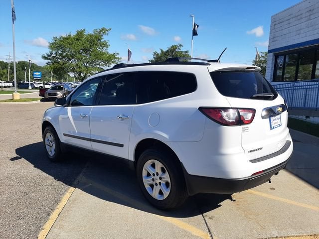 2017 Chevrolet Traverse LS