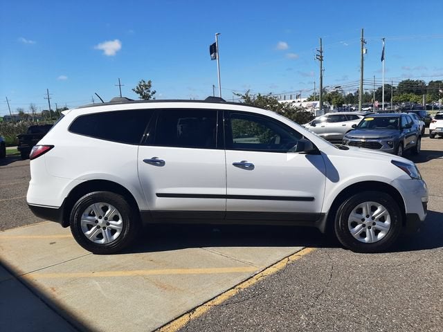 2017 Chevrolet Traverse LS
