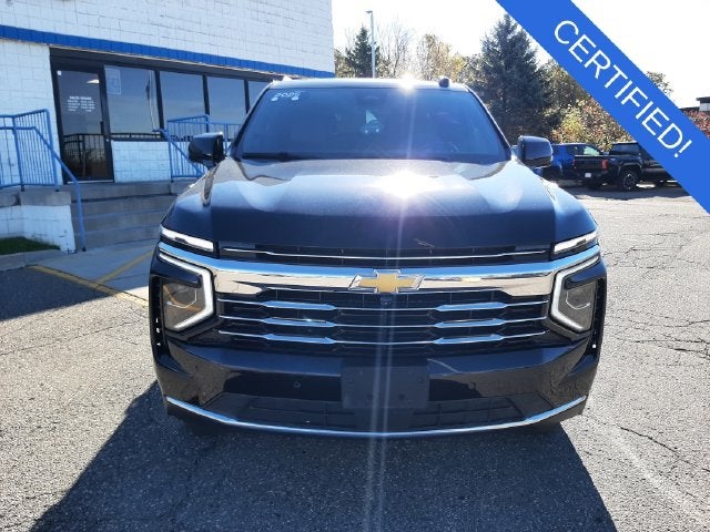2025 Chevrolet Suburban LT
