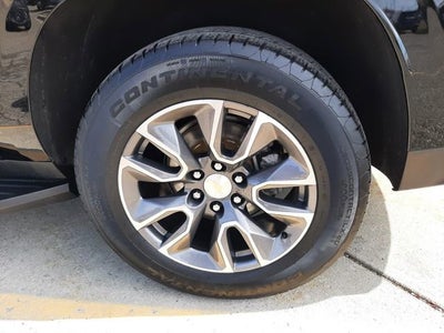 2023 Chevrolet Suburban LS