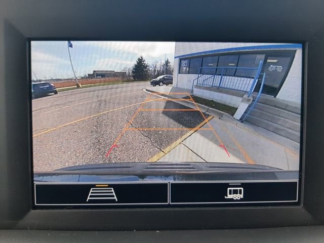 2023 Chevrolet Suburban LS