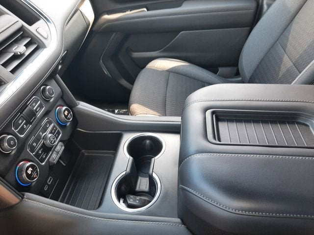 2023 Chevrolet Suburban LS