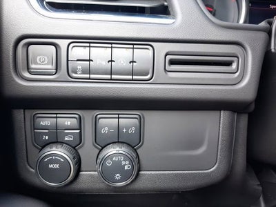 2023 Chevrolet Suburban LS