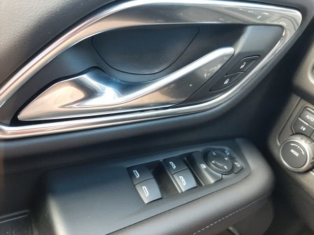 2023 Chevrolet Suburban LS