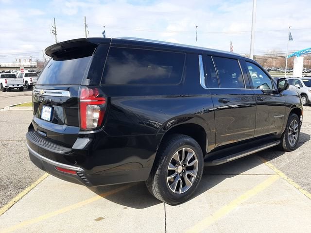 2023 Chevrolet Suburban LS