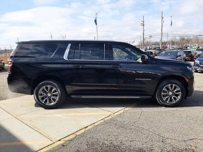 2023 Chevrolet Suburban LS