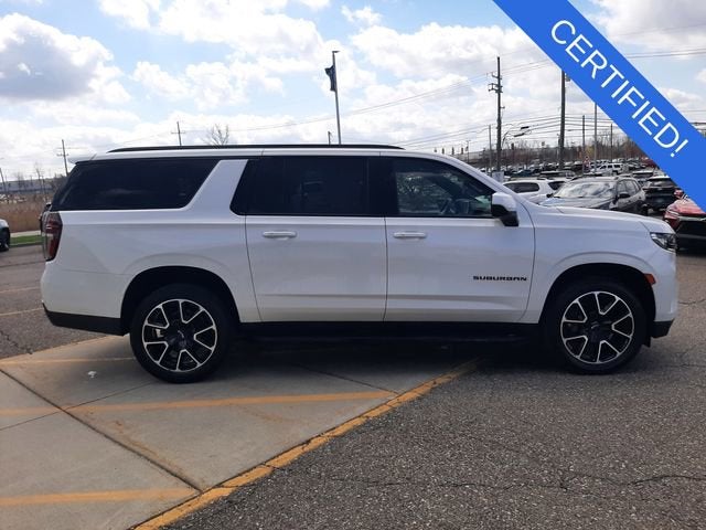 2023 Chevrolet Suburban RST