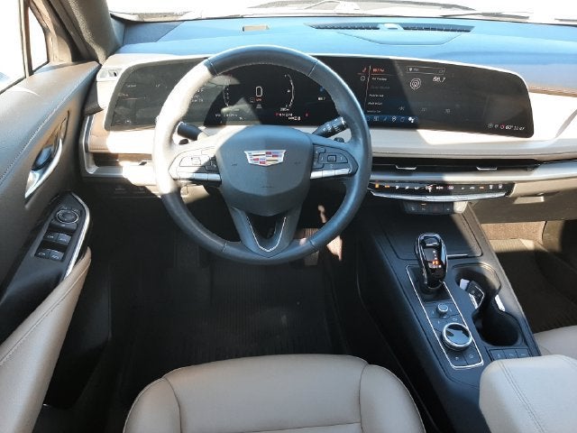2024 Cadillac XT4 Luxury