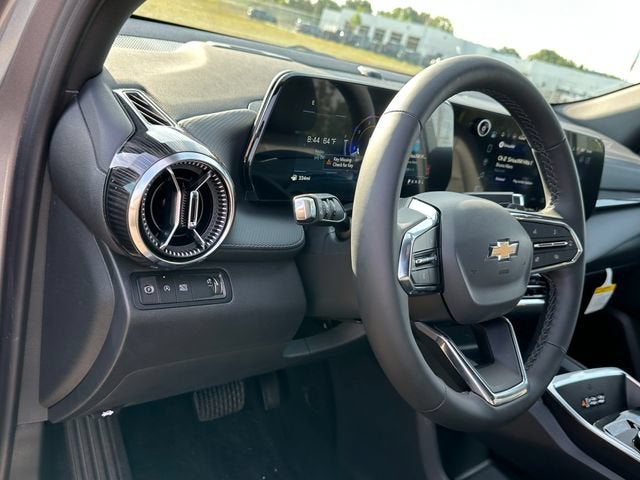 2027 Chevrolet Equinox LT - Photo 16
