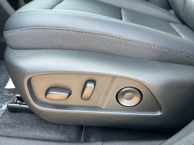 2027 Chevrolet Equinox LT - Photo 27
