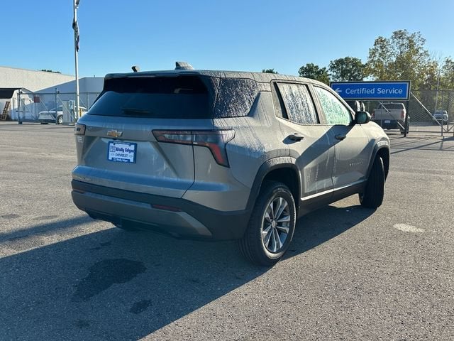 2027 Chevrolet Equinox LT - Photo 12