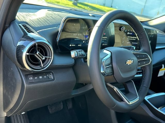 2027 Chevrolet Equinox LT - Photo 15