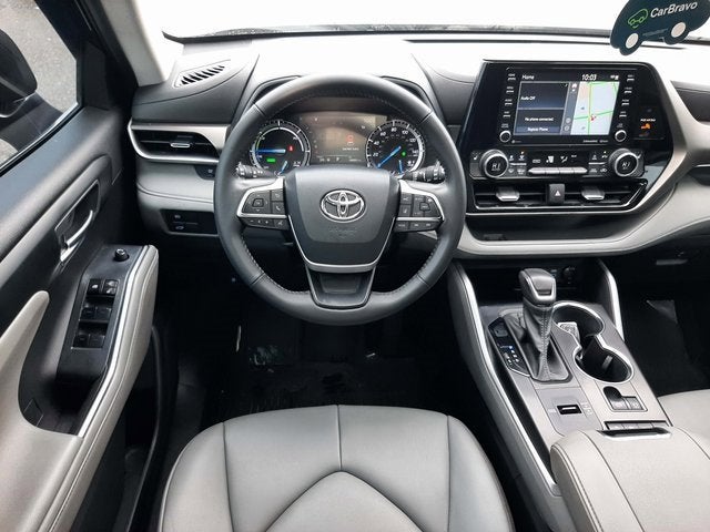 2022 Toyota Highlander Hybrid XLE
