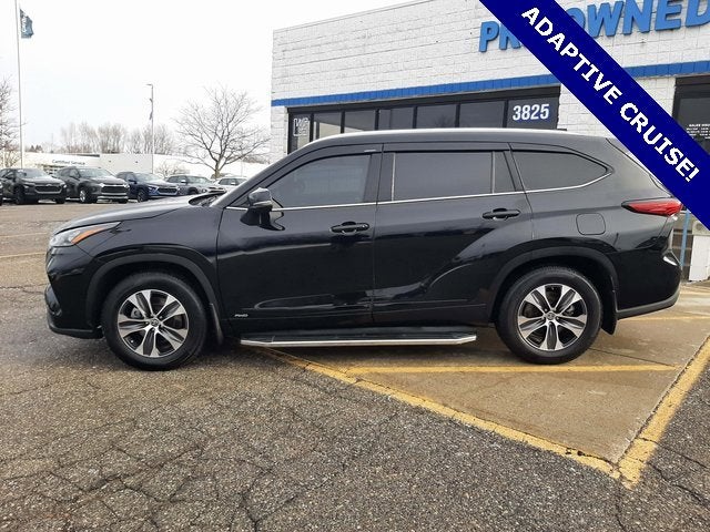 2022 Toyota Highlander Hybrid XLE