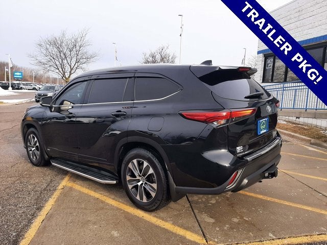 2022 Toyota Highlander Hybrid XLE