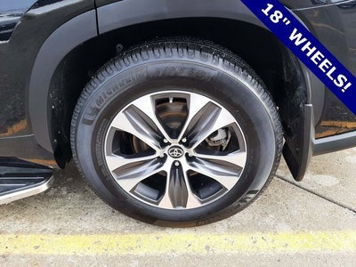 2022 Toyota Highlander Hybrid XLE