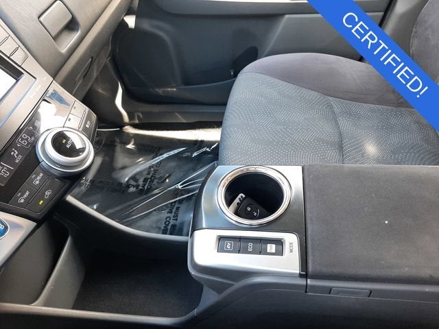 2013 Toyota Prius v Three