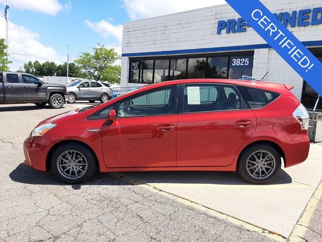 2013 Toyota Prius v Three