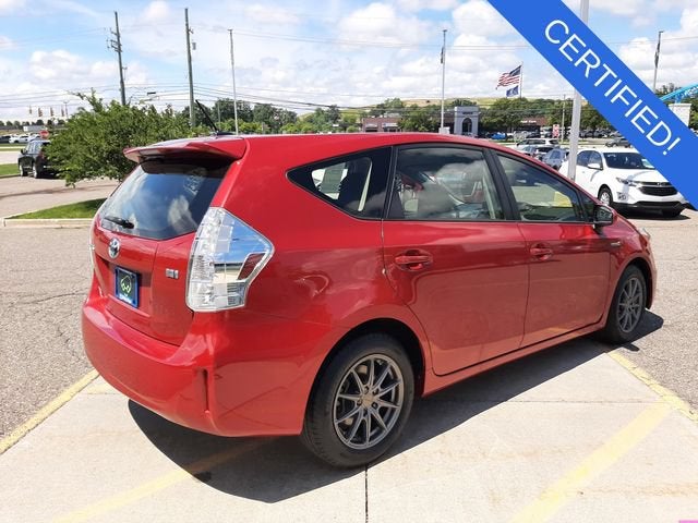 2013 Toyota Prius v Three