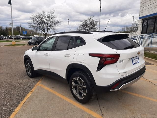 2024 Chevrolet Trax LT
