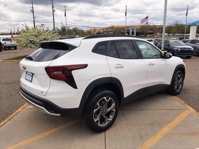 2024 Chevrolet Trax LT